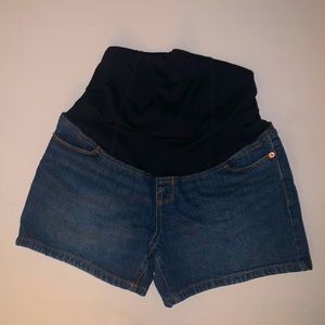 Isabel Maternity Shorts size 2